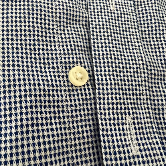 Blue and white subtle pattern button down - Picture 3 of 5